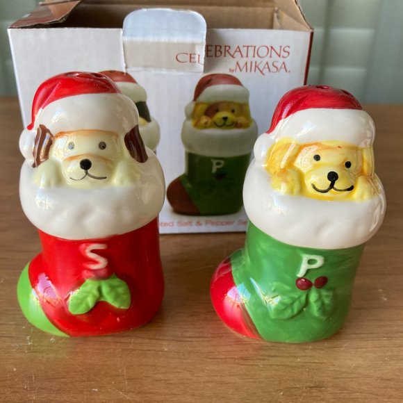Two Sets of Mikasa Holiday Salt & Pepper Shakers NIB - Picture 4 of 4